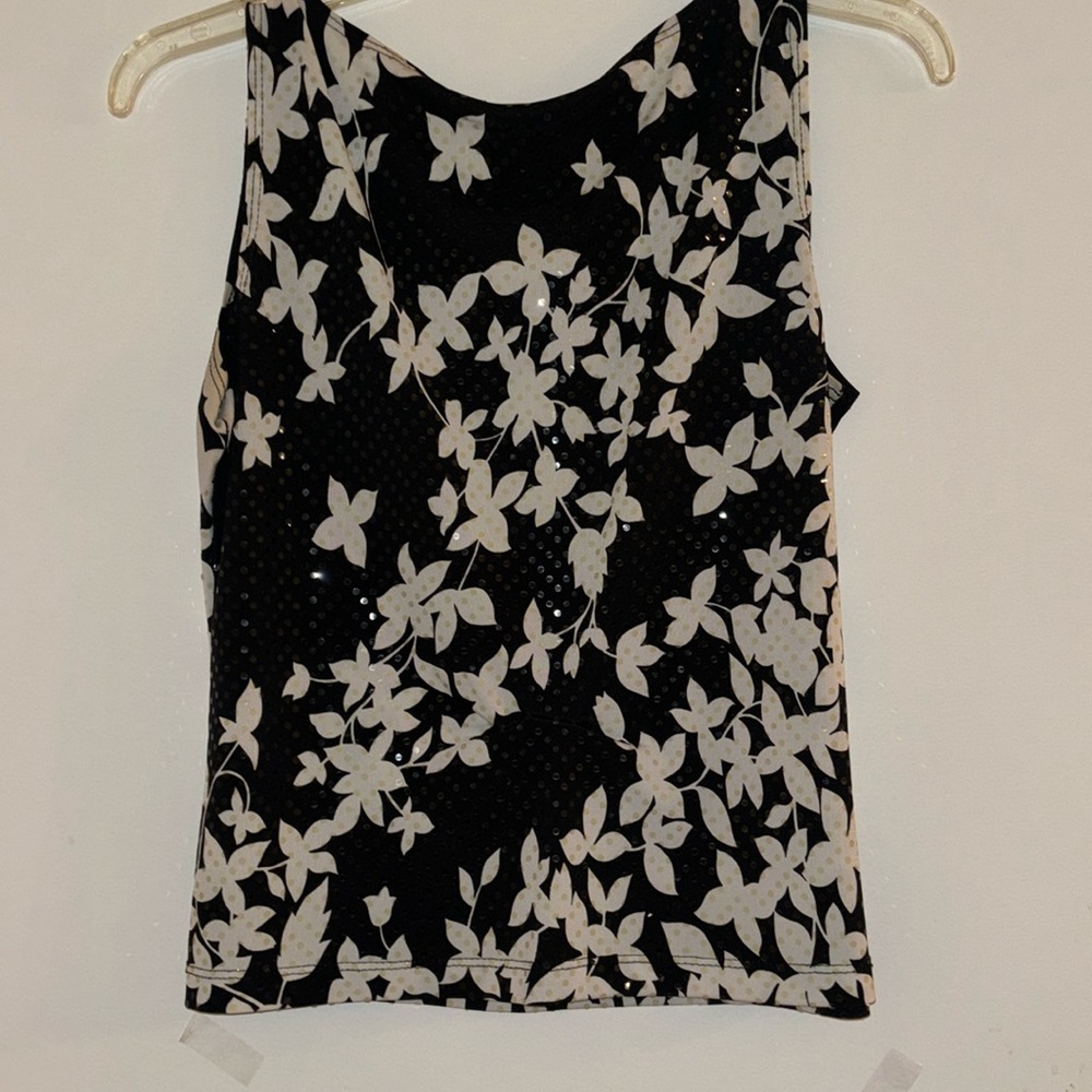 Designer top